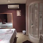 Happystay Πανσιόν *